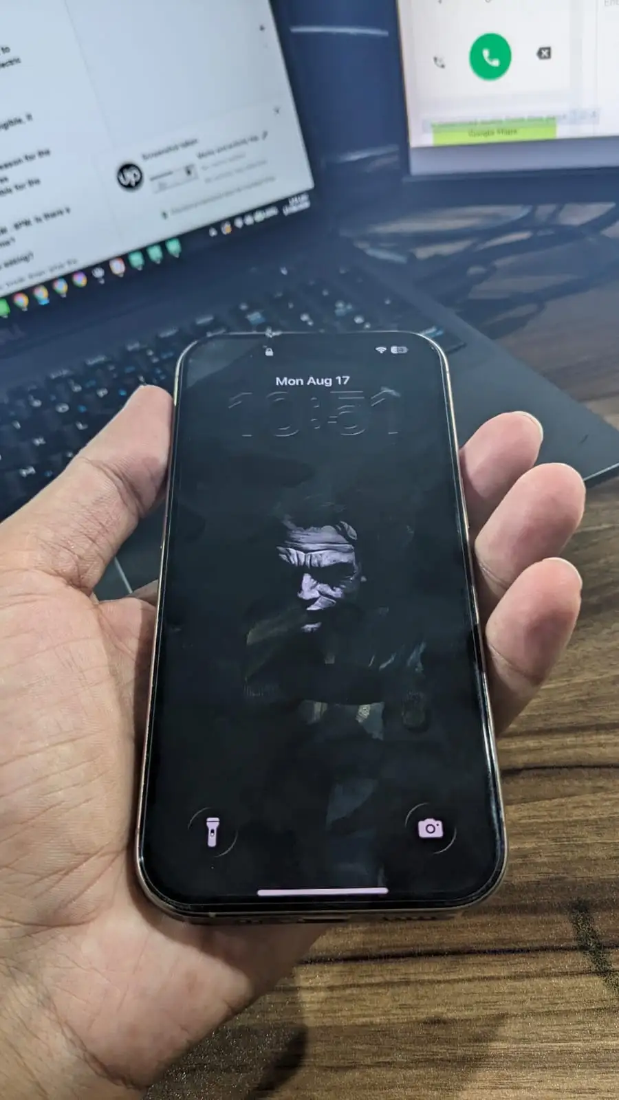 iPhone 16 Pro 128GB photo 1